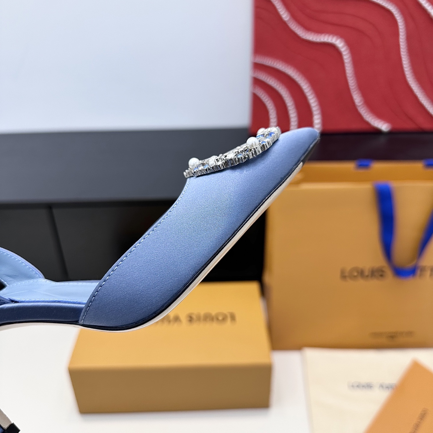 Women's high heels